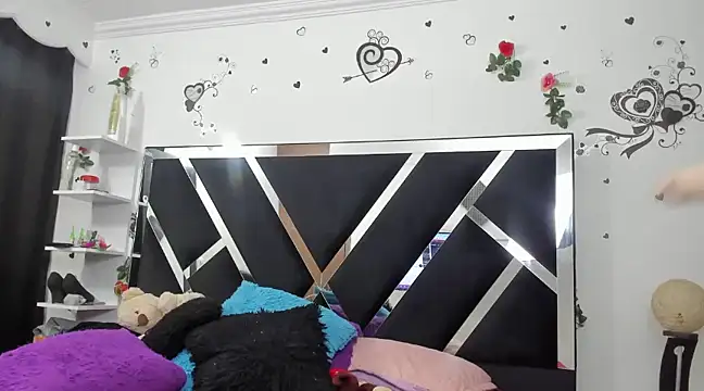 Snapshot of vemon_room chatting on February 15, 10:42 pm vemon room online show from February 15, 10:42 pm