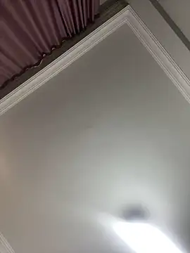 yasemintas online show from March 29, 1:33 pm