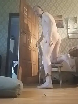 petermiki57 online show from October 6, 6:11 am