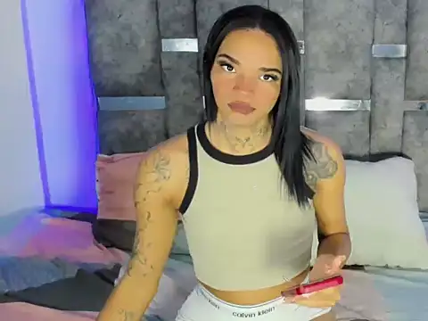 Snapshot of cherry_crushx chatting on February 28, 9:27 pm cherry crushx online show from February 28, 9:27 pm