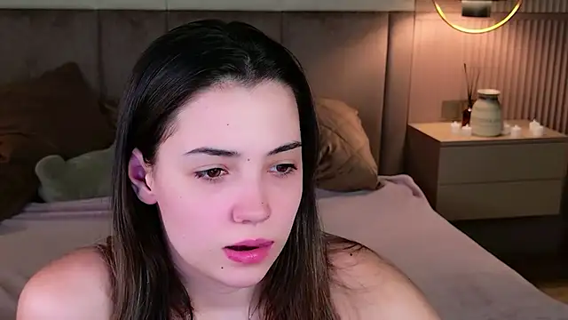 Alice Deleon online show from November 9, 10:46 am