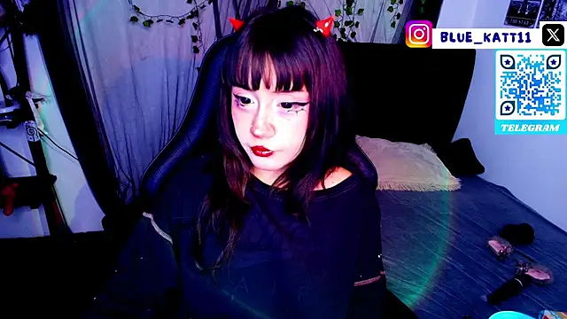 Snapshot of blue_katt chatting on May 26, 6:53 am blue katt online show from May 26, 6:53 am