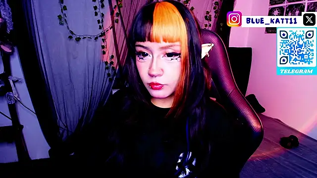 Snapshot of blue_katt chatting on May 31, 4:53 am blue katt online show from May 31, 4:53 am