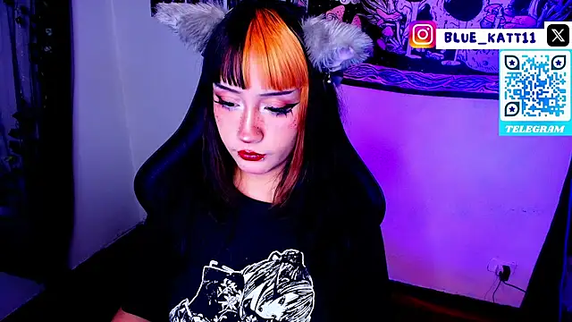 Snapshot of blue_katt chatting on June 16, 5:54 am blue katt online show from June 16, 5:54 am