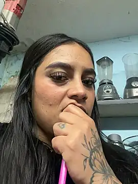Emily sharlot online show from June 18, 1:39 am