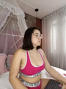 EmmaSulivan online show from February 27, 3:59 pm