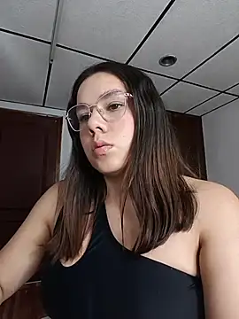EmmaSulivan online show from July 7, 3:09 am