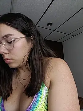 EmmaSulivan online show from July 14, 2:05 am