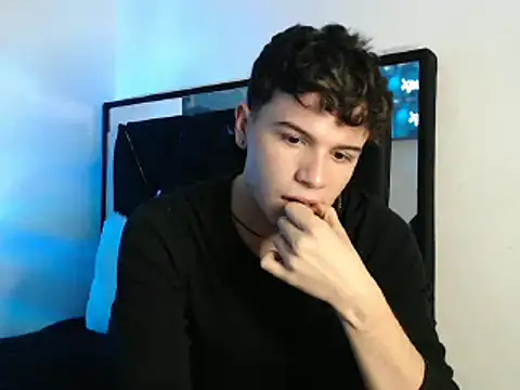 Smith boy 25 online show from March 15, 11:08 am