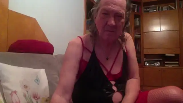 HMStraps01 online show from March 2, 5:53 pm