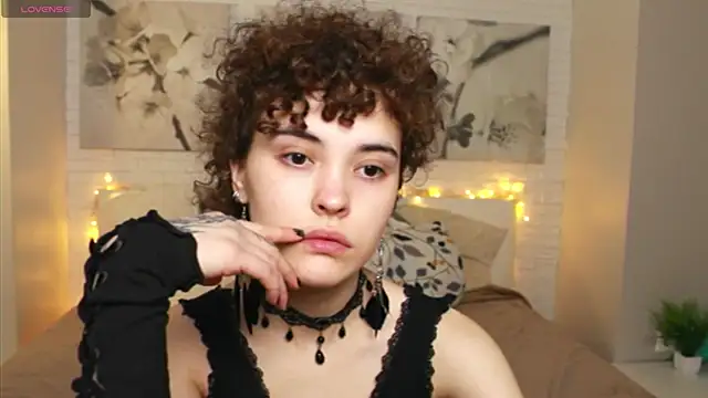 Snapshot of Dizer_clopy chatting on March 1, 3:38 pm Dizer clopy online show from March 1, 3:38 pm