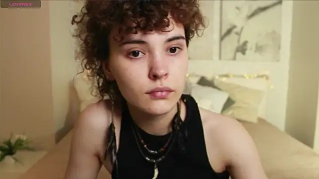 Snapshot of Dizer_clopy chatting on March 2, 3:37 pm Dizer clopy online show from March 2, 3:37 pm