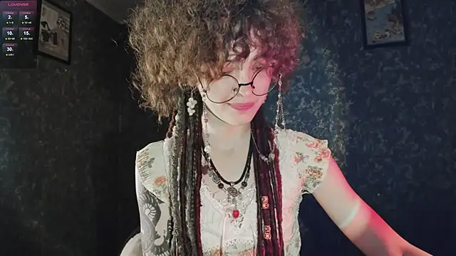 Snapshot of Dizer_clopy chatting on October 18, 3:35 pm Dizer clopy online show from October 18, 3:35 pm