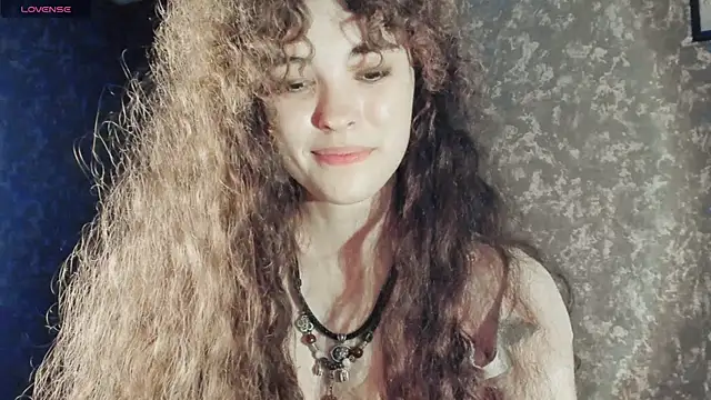 Snapshot of Dizer_clopy chatting on November 4, 3:22 pm Dizer clopy online show from November 4, 3:22 pm