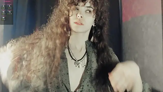 Snapshot of Dizer_clopy chatting on November 15, 8:49 pm Dizer clopy online show from November 15, 8:49 pm