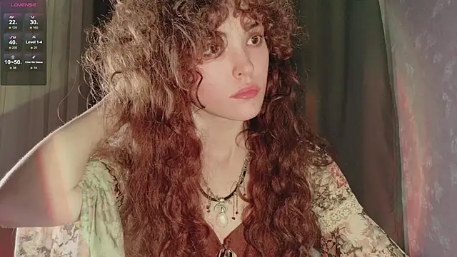 Snapshot of Dizer_clopy chatting on December 5, 8:49 pm Dizer clopy online show from December 5, 8:49 pm