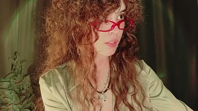 Snapshot of Dizer_clopy chatting on December 19, 10:28 pm Dizer clopy online show from December 19, 10:28 pm