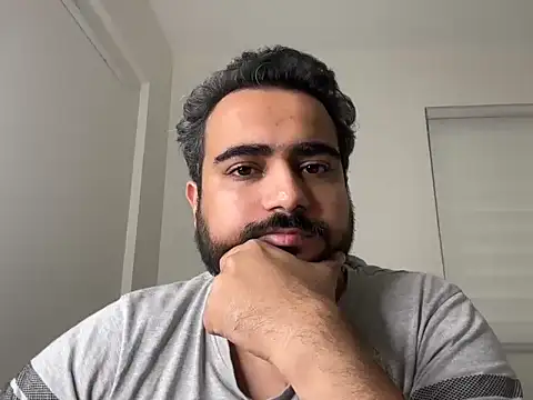 Snapshot of indian_thonger chatting on November 15, 5:38 am indian thonger online show from November 15, 5:38 am