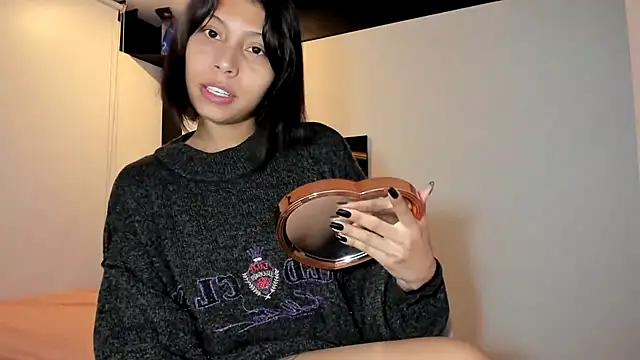 sweet Amy0 online show from October 6, 11:24 pm