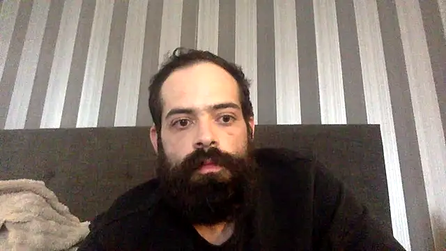 guccititi online show from September 26, 9:30 pm