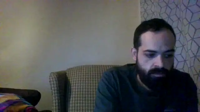 Snapshot of guccititi chatting on November 18, 2:28 am guccititi online show from November 18, 2:28 am