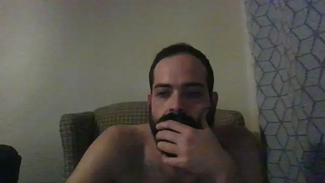 Snapshot of guccititi chatting on November 28, 2:03 am guccititi online show from November 28, 2:03 am