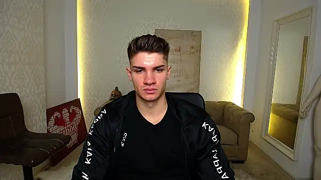 MaxKaiden online show from October 17, 4:48 am