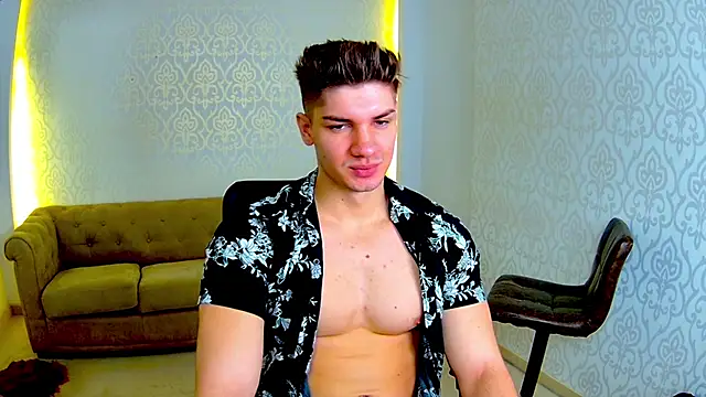 Snapshot of MaxKaiden chatting on February 20, 6:26 am MaxKaiden online show from February 20, 6:26 am