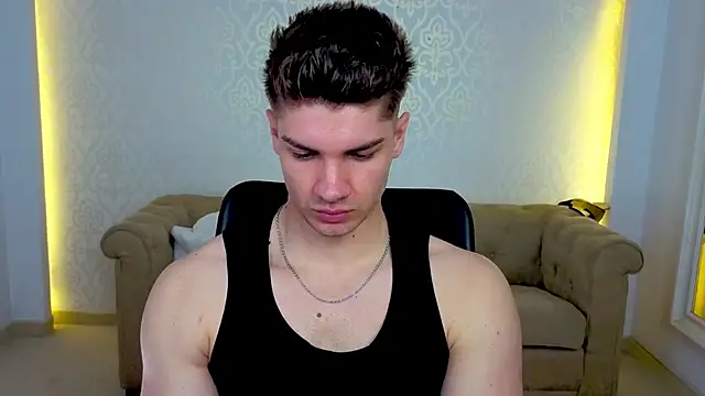 Snapshot of MaxKaiden chatting on April 26, 10:02 am MaxKaiden online show from April 26, 10:02 am