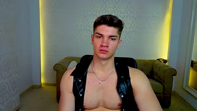 Snapshot of MaxKaiden chatting on May 13, 5:38 am MaxKaiden online show from May 13, 5:38 am