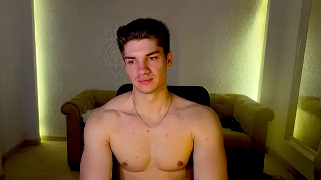 Snapshot of MaxKaiden chatting on June 5, 3:57 am MaxKaiden online show from June 5, 3:57 am