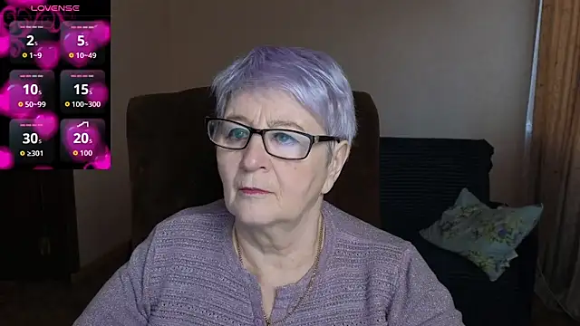 Snapshot of Sandra_Snowflake chatting on March 18, 3:53 am Sandra Snowflake online show from March 18, 3:53 am