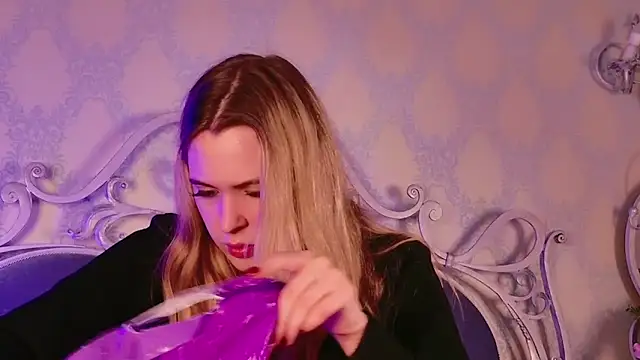 Snapshot of BECKI_VRES chatting on October 2, 8:49 pm BECKI VRES online show from October 2, 8:49 pm