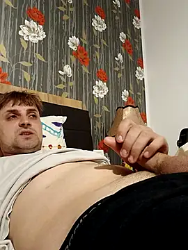 Snapshot of Eusuntnoulgigolo chatting on May 5, 7:00 pm Eusuntnoulgigolo online show from May 5, 7:00 pm