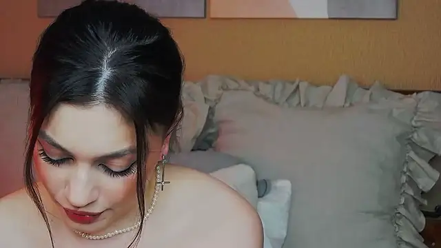 Snapshot of RitaVesper chatting on January 8, 6:43 pm RitaVesper online show from January 8, 6:43 pm