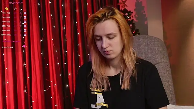 Snapshot of aishiro chatting on December 18, 1:39 pm aishiro online show from December 18, 1:39 pm