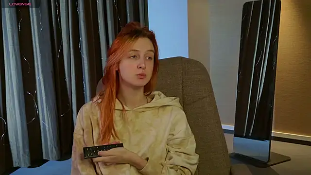 Snapshot of aishiro chatting on February 1, 3:54 pm aishiro online show from February 1, 3:54 pm