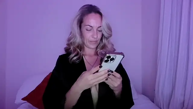 Edenfox- online show from October 10, 9:14 pm