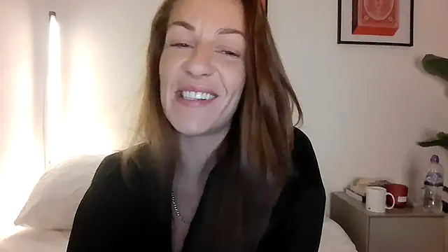 Snapshot of Edenfox- chatting on March 20, 11:53 pm Edenfox- online show from March 20, 11:53 pm