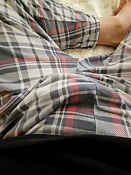 Snapshot of skiciyunis chatting on February 13, 1:40 pm skiciyunis online show from February 13, 1:40 pm