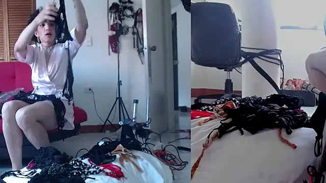 Snapshot of afroditacute15 chatting on September 23, 7:50 pm afroditacute15 online show from September 23, 7:50 pm