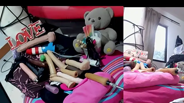 Snapshot of afroditacute15 chatting on October 11, 8:29 pm afroditacute15 online show from October 11, 8:29 pm