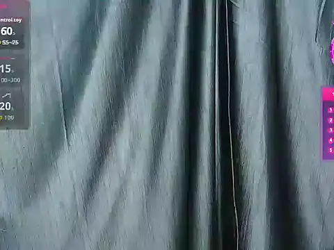 Snapshot of PreetyKitten chatting on March 19, 4:44 pm PreetyKitten online show from March 19, 4:44 pm