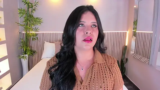 Snapshot of GeorginaReyes chatting on February 24, 10:41 pm GeorginaReyes online show from February 24, 10:41 pm