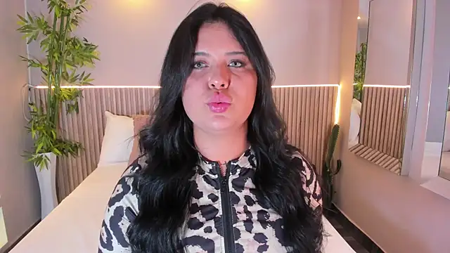 Snapshot of GeorginaReyes chatting on March 20, 10:47 pm GeorginaReyes online show from March 20, 10:47 pm