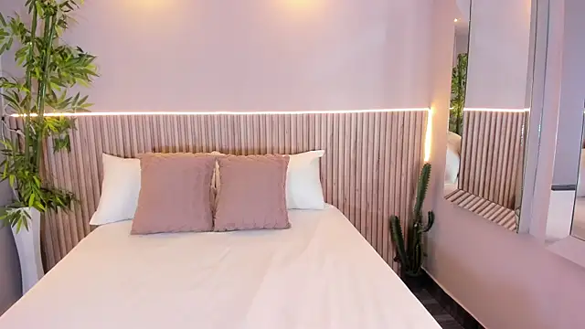 Snapshot of GeorginaReyes chatting on March 27, 10:53 pm GeorginaReyes online show from March 27, 10:53 pm