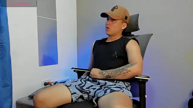 mattiwsmorris  online show from November 19, 3:45 pm