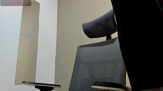 mattiwsmorris  online show from November 26, 12:22 am