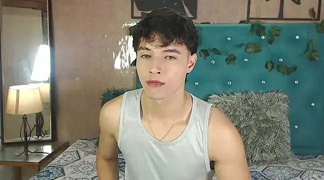 LiamAndrewzz online show from March 9, 4:49 am