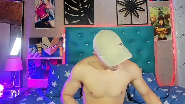 LiamAndrewzz online show from October 1, 9:32 pm